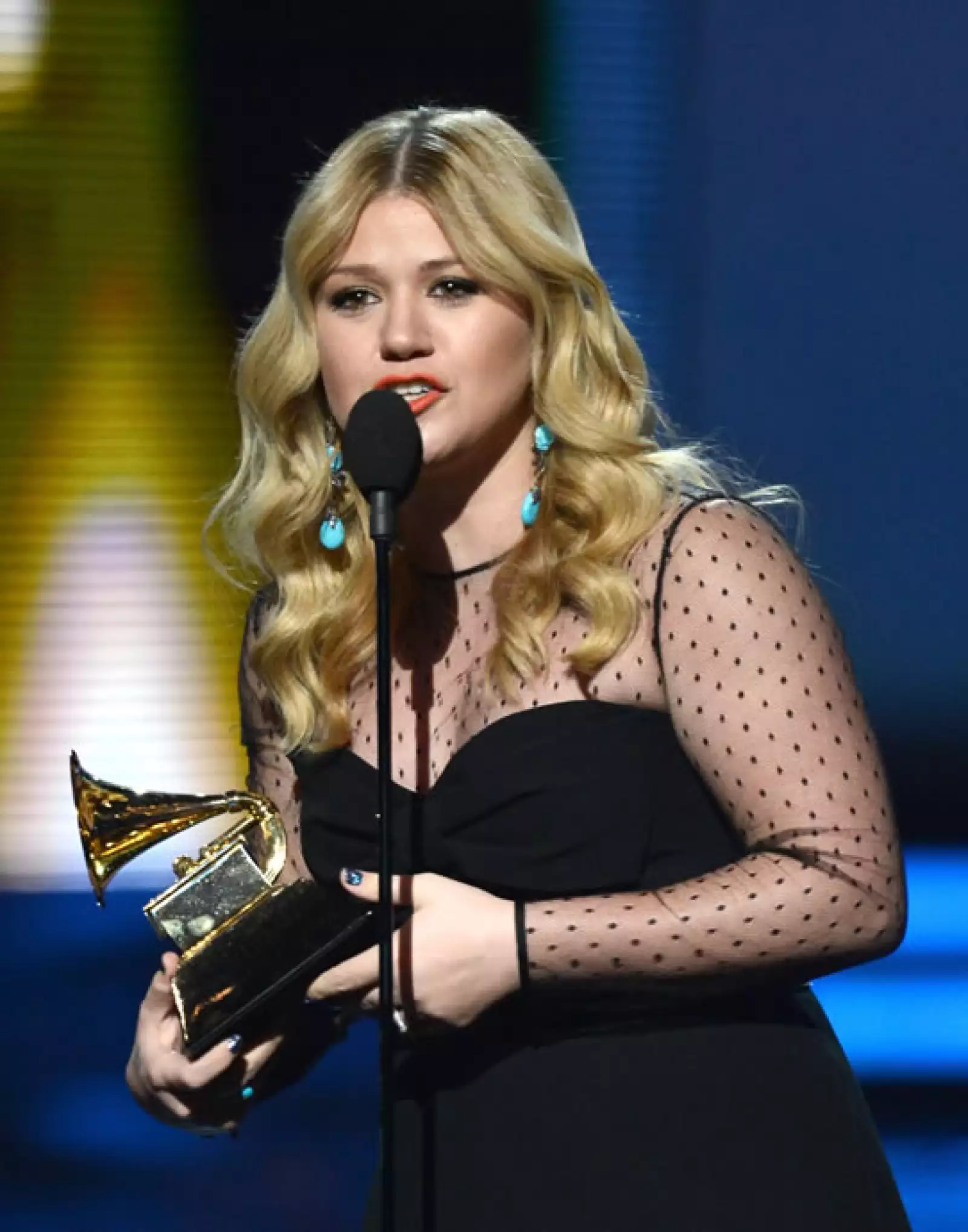 Kelly Clarkson.