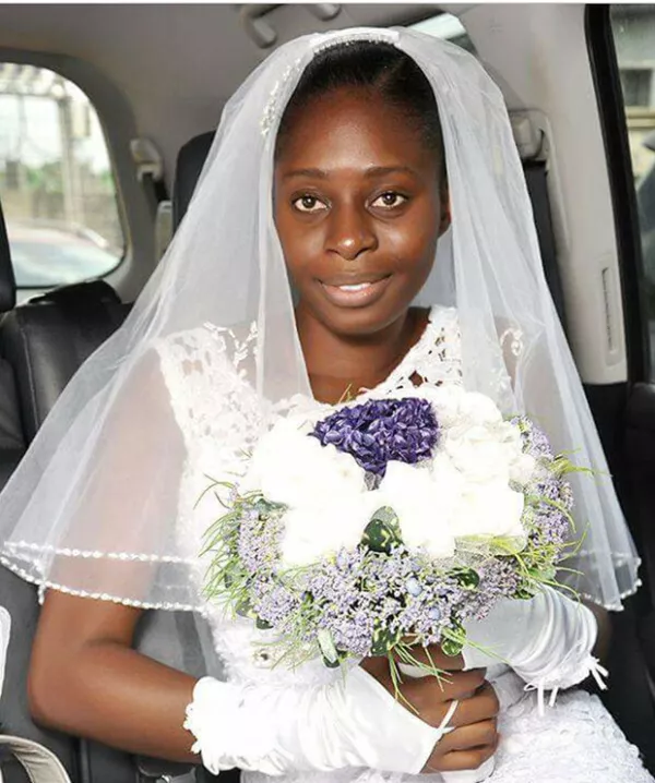 Una mujer originaria de Ghana rechazó maquillarse el día de su boda y su decisión ha sido aplaudida en todo el mundo.