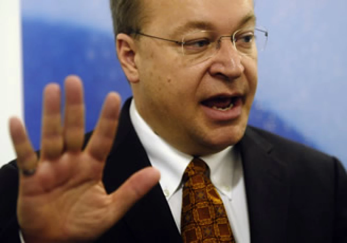 Elop tiene la misión de reconstruir la compañía y llevarla al estatus que una vez tuvo, como líder de la industria de telefonía celular. (Foto: AP)