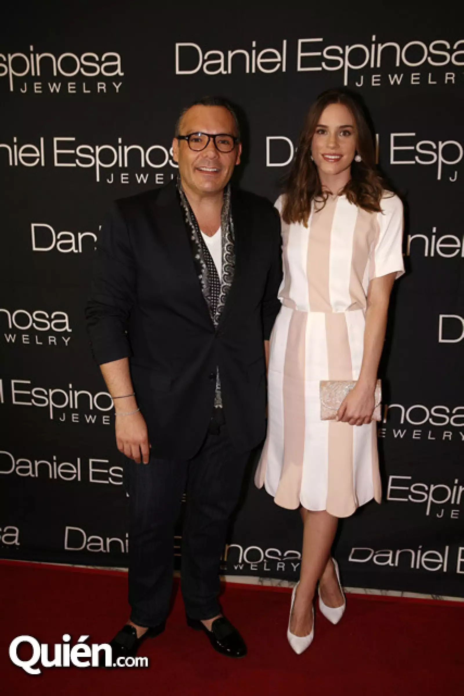 Daniel Espinosa,Christa B. Allen