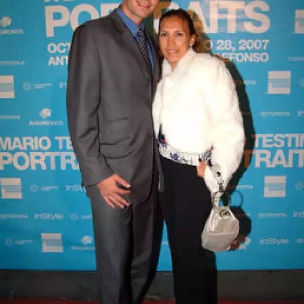 Cedric Schweri, Ana Cristina Fox