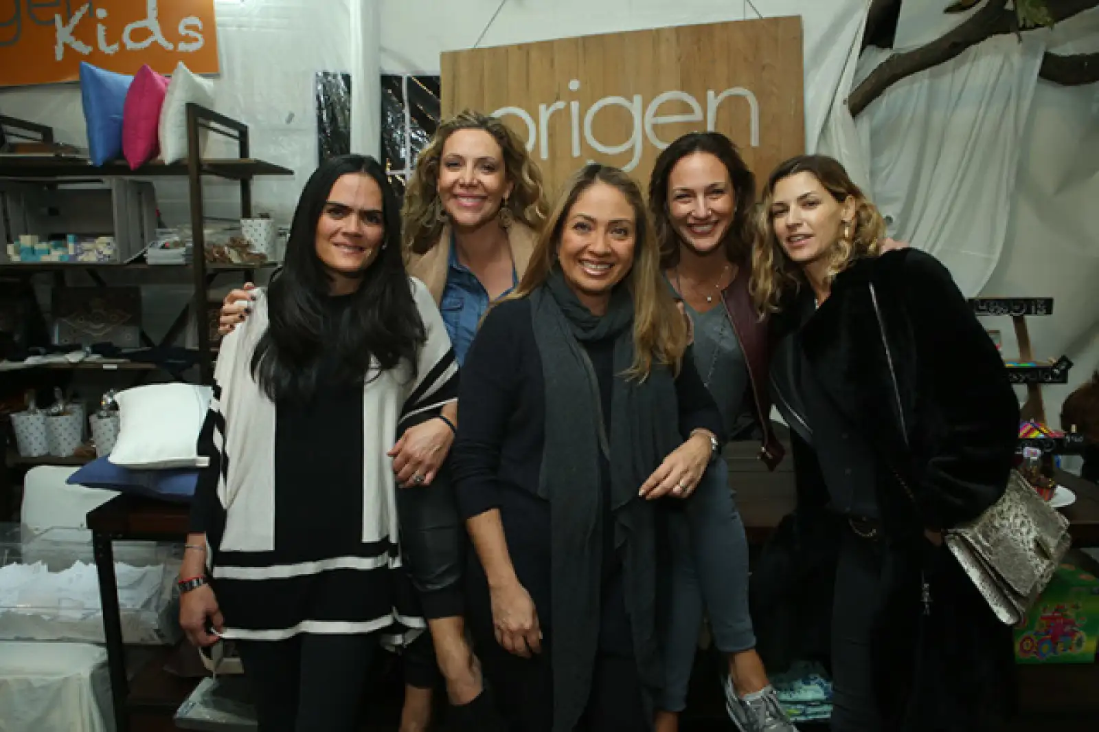 Fernanda Elias Calles, Verónica Noriega, Michelle Jolyt, Mariana Baños y Nicole Guillén