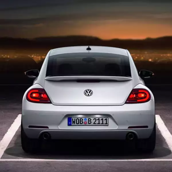 Alcanza los 100 kilómetros por hora (km/h) en poco más de 6 segundos y su velocidad máxima es de 280 km/h.