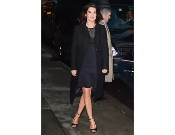 El houndstooth print viene con todo durante el otoño. Es el clásico estampado de Dior durante los años 50.