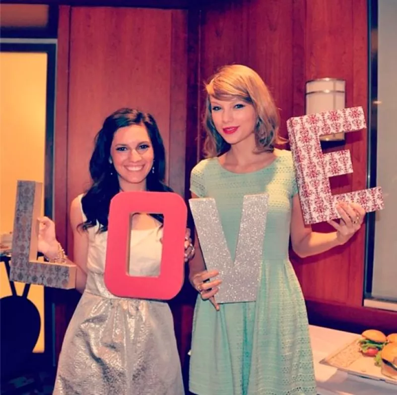 Justin Bieber, Kim Kardashian, Taylor Swift y David Beckham tienen algo en común y eso ha sido su gran retribución a la admiración de sus seguidores.