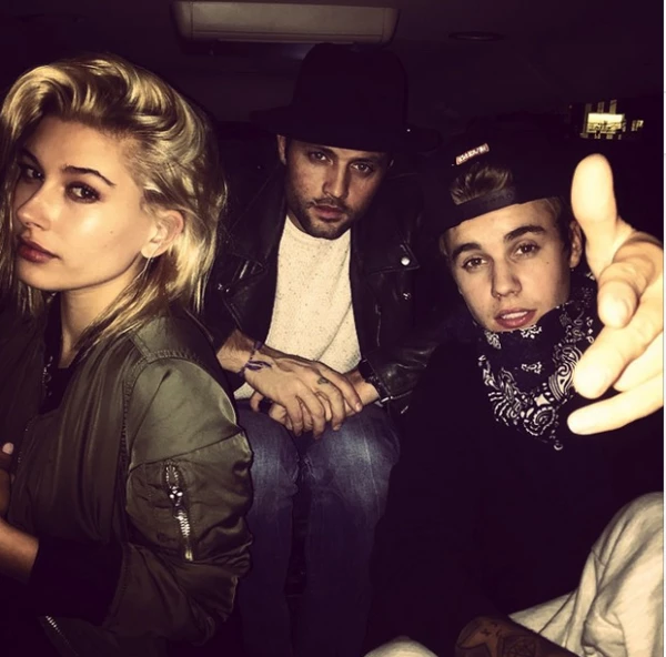 Personas cercanas a Hailey creen que ella pueda ser una buena influencia para el cantante.