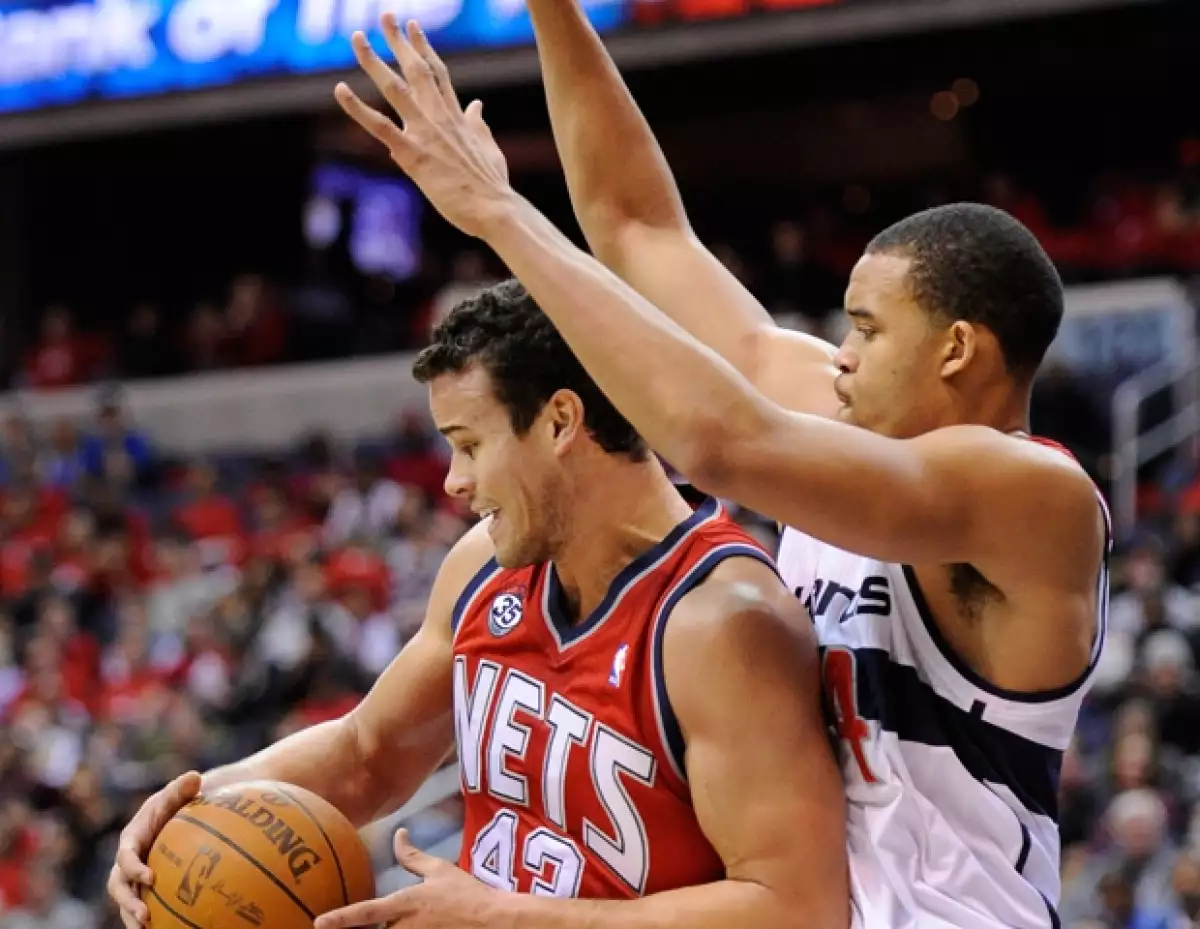 Kris fue abucheado ayer durante un juego de la NBA.