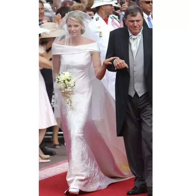 Charlene entró acompañada de su papá, Michael Wittstock.