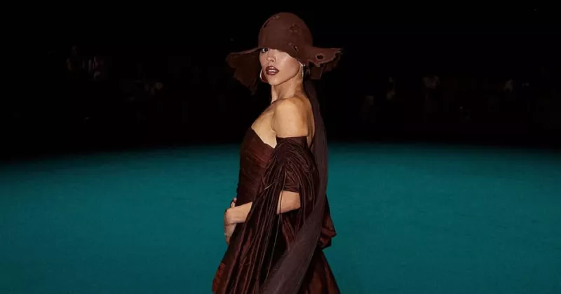 danna-paris-fashion-week.jpg