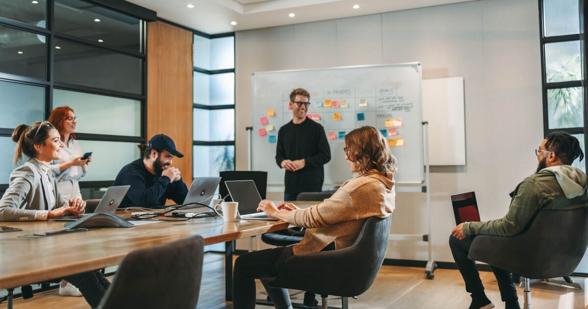 Bunlar, yeni mezunlar için en çok işe alım yapan 10 iş