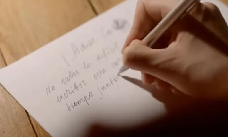 Expertos dicen que la estrategia de atacar frontalmente a la competencia no es la mejor. (Foto: Tomada de youtube.com)