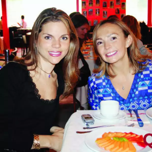 Ivonne Chain, Mayra Hernández