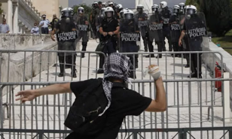 El debate por el plan de austeridad se da en medio de protestas y una huelga convocada por sindicatos opositores. (Foto: Reuters)