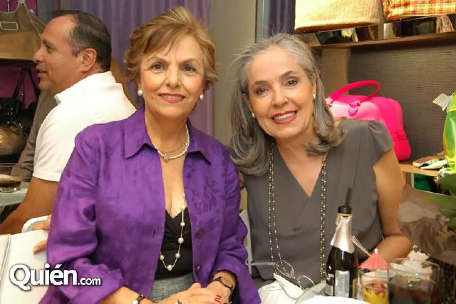 Genoveva Garibi,Maria Luisa Suárez