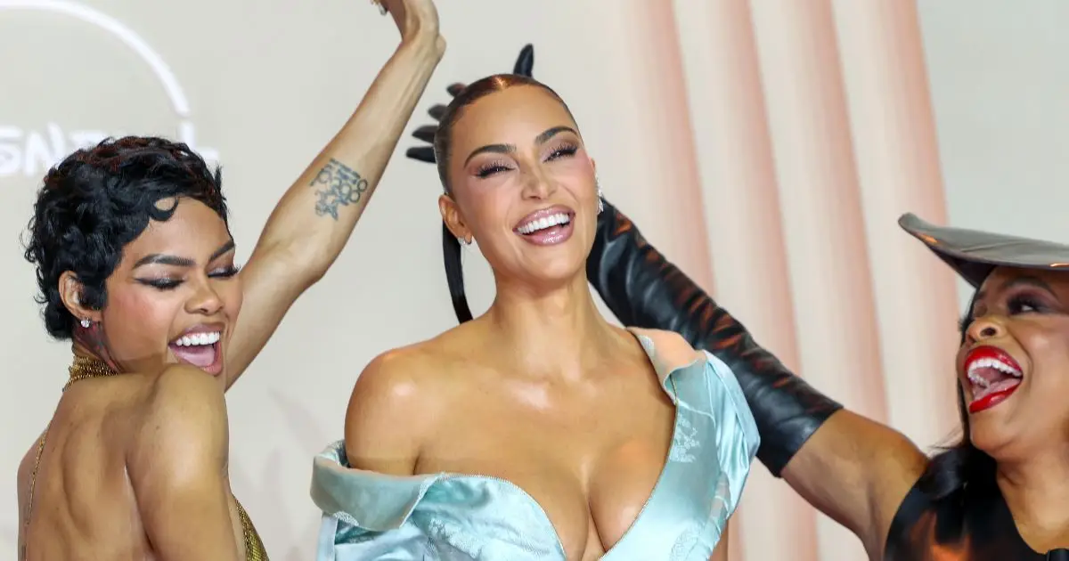 kim-kardashian-alls-fair.jpg