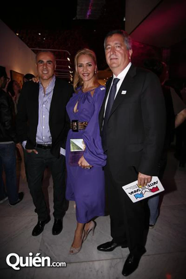 Fueron vistos llegar juntos a múltiples eventos sociales.