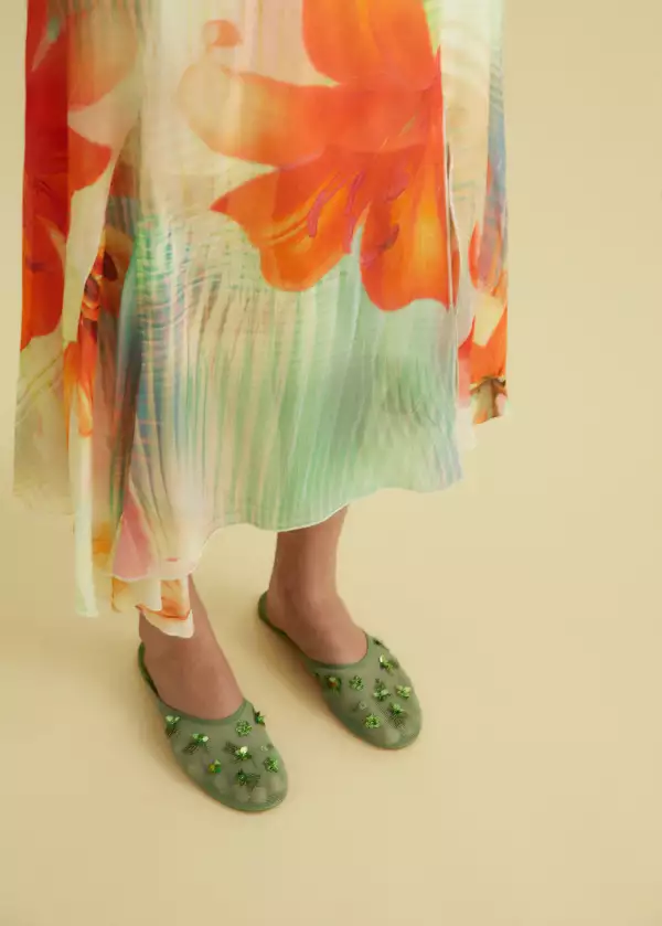 Las chanclas de mesh de Mago están en $1,499 pesos mexicanos.