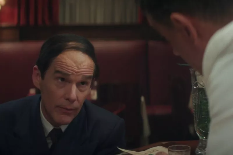 Ethan Hawke caracterizado como Lorenz Hart en la película Blue Moon nominada al Oscar 2026.