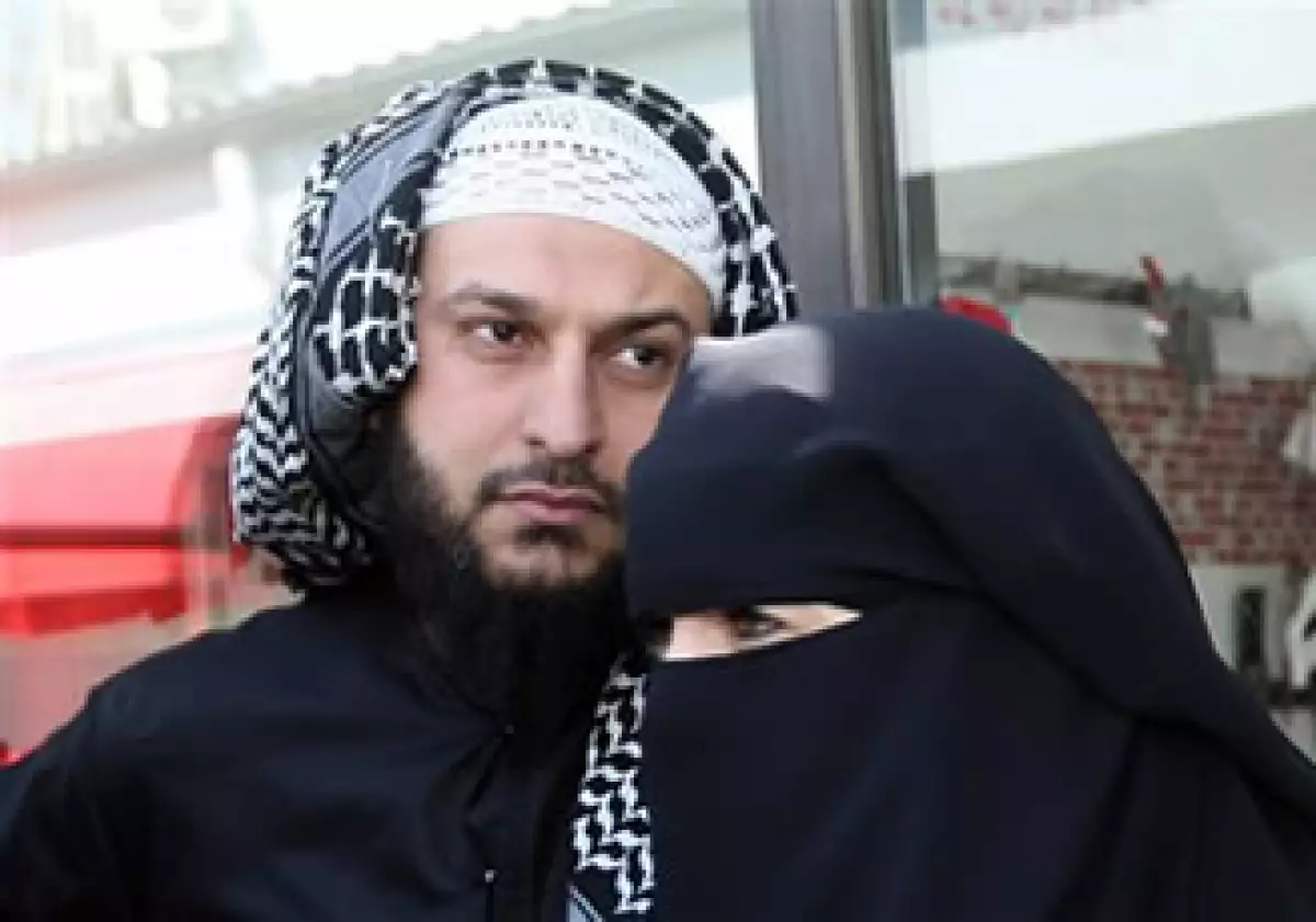 La poligamia, aceptada en algunos países del Medio Oriente, es ilegal en Francia. (Foto: AP)