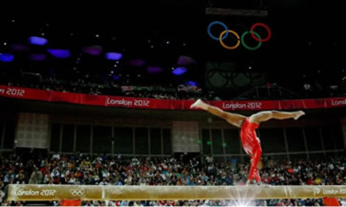 Gabby Douglas, de 17 años, ganó dos medallas de oro en los Juegos Olímpicos de 2012. (Foto:Fortune )
