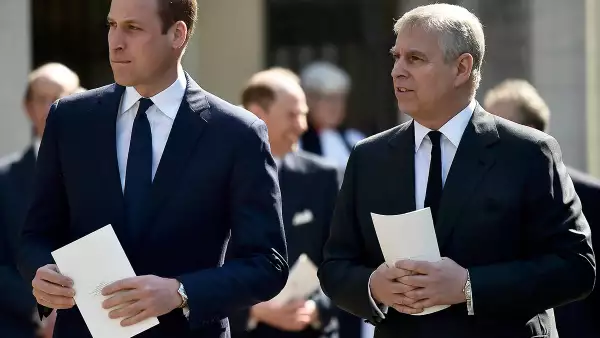 El príncipe William, duque de Cambridge, y el príncipe Andrés, duque de York