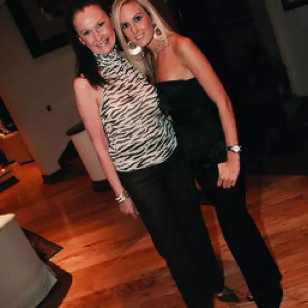 Maureen Casey, Kristen Giménez