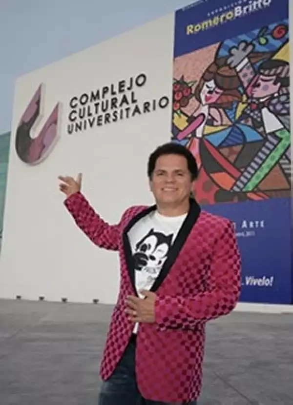 Romero Britto expresó su agradecimiento con la BUAP y mencionó su gran amor por México.