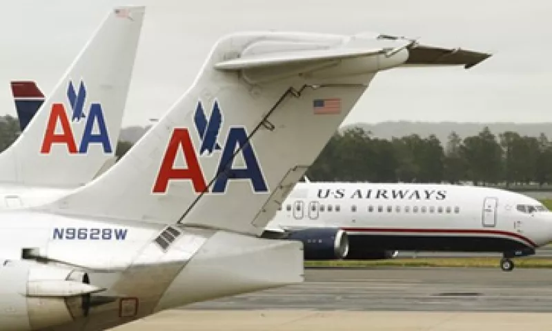 Mientras American Airlines decora sus aviones Boeing, estas aeronaves enfrentas problemas de seguridad. (Foto: Getty Images)