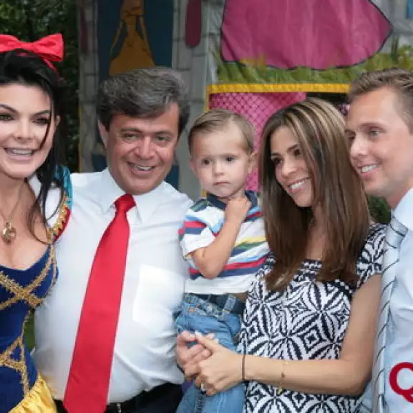 Mariana Peralta, Carlos Peralta, Carlos Peralta, Greta Peralta, Carlos Peralta