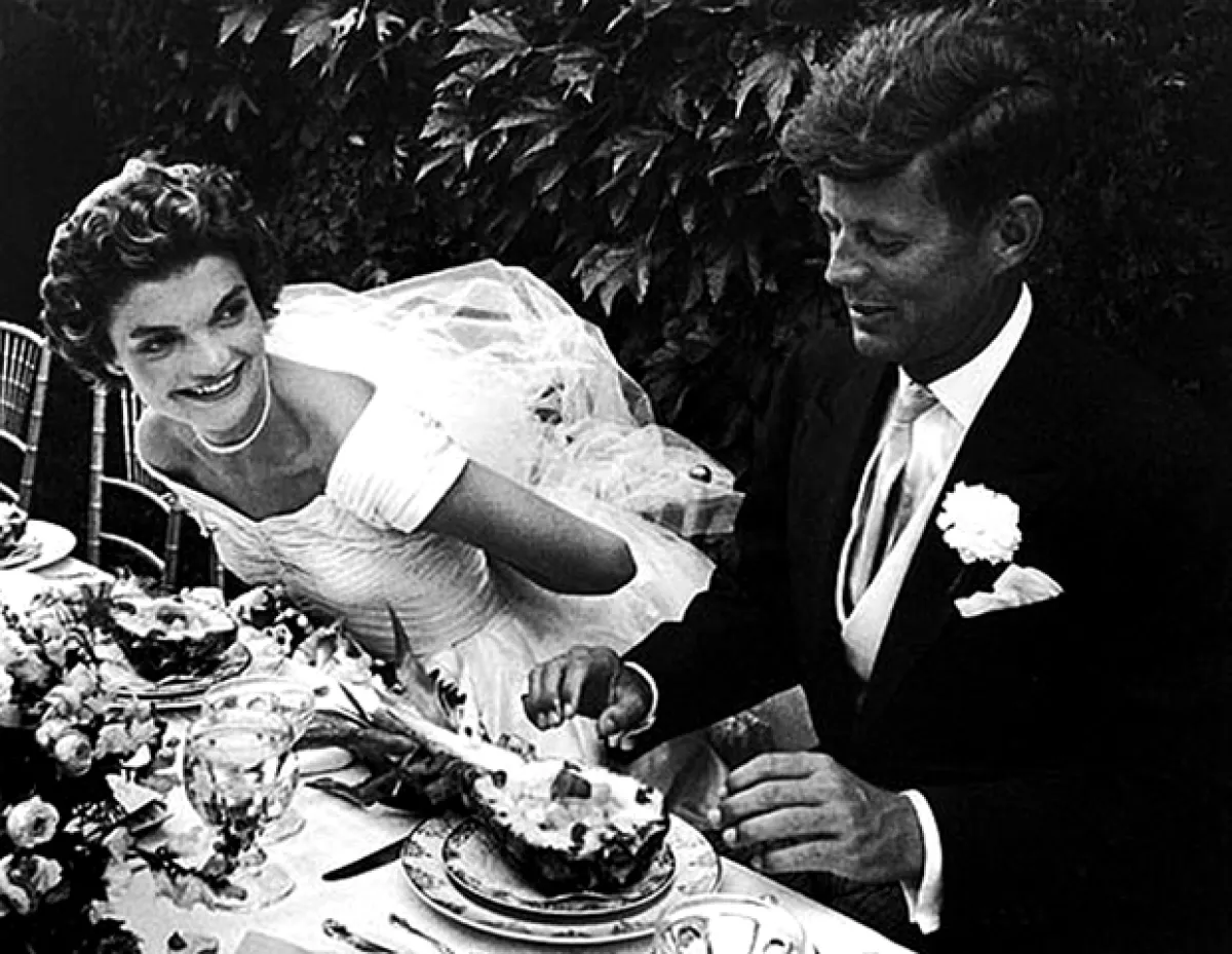 El principal percursor del matrimonio entre Jackie y John, fue su padre Joseph P. Kennedy .