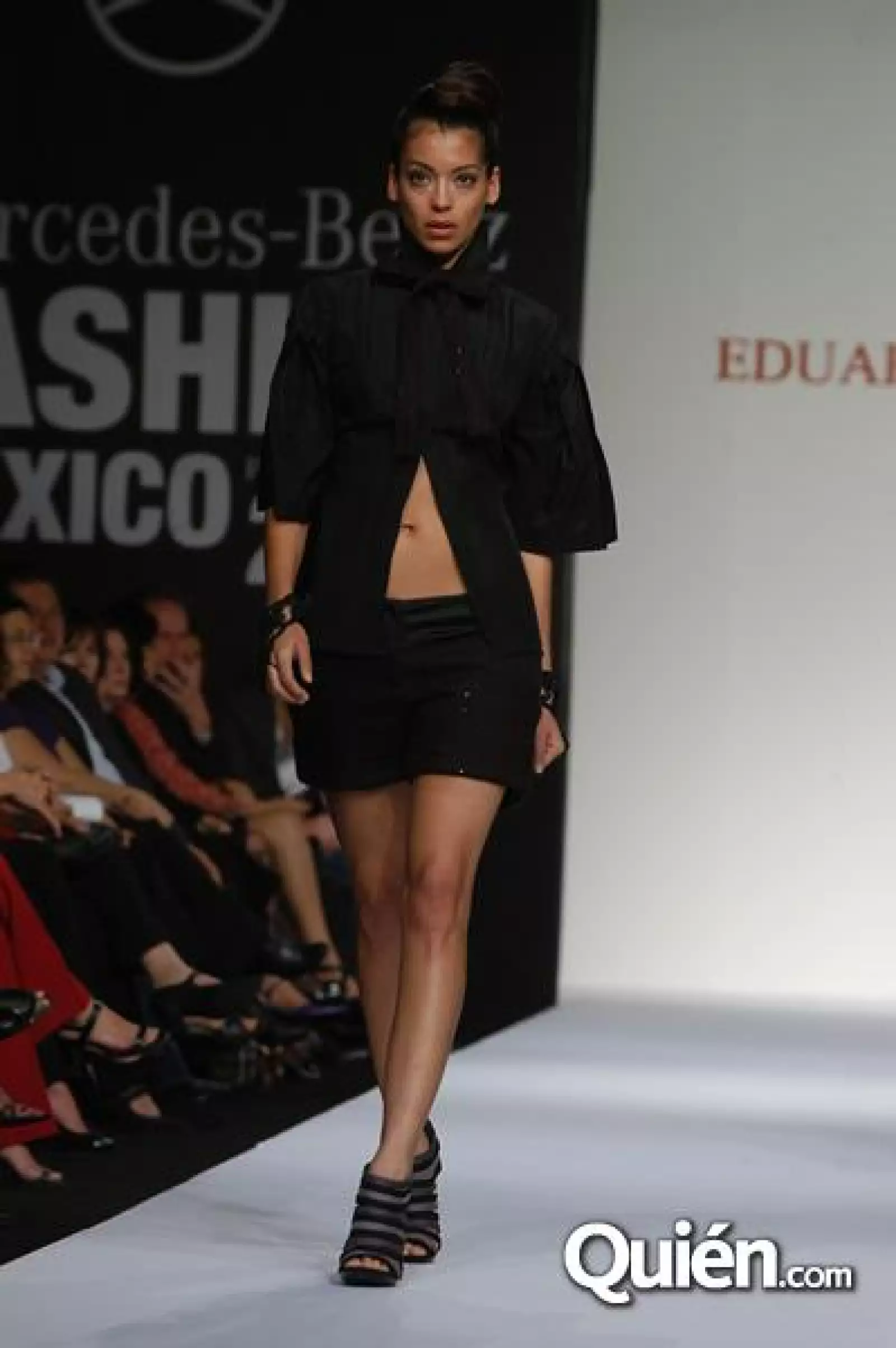 MBF Pasarela Eduardo Lucero