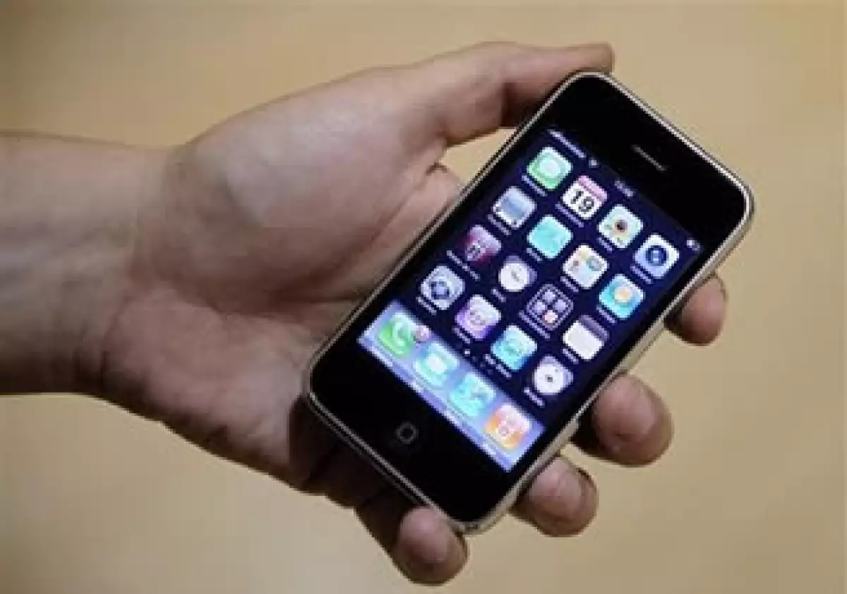En 2007, el día del anunció de las ventas del iPhone, las acciones de Apple en el Nasdaq subieron 3.8%. (Foto: AP)