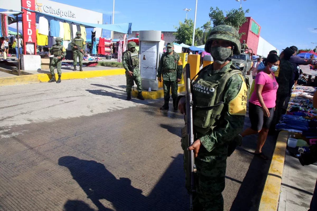 ejército labores de seguridad y construccion encuesta