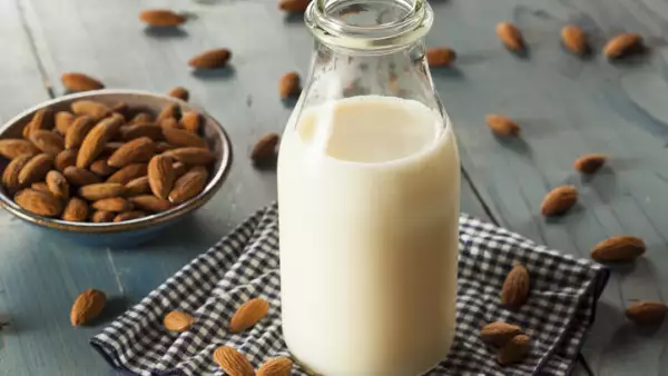 Leche de almendra