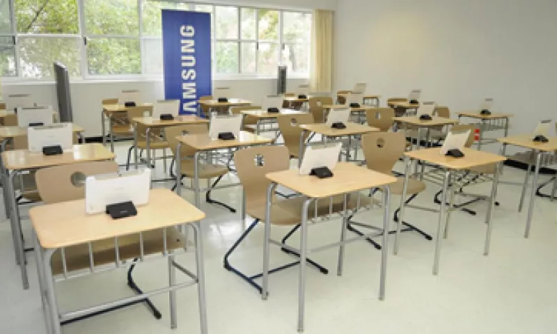 El espacio cuenta con tabletas y pizarrones interactivos. (Foto: Tomada del Twitter de Samsung)