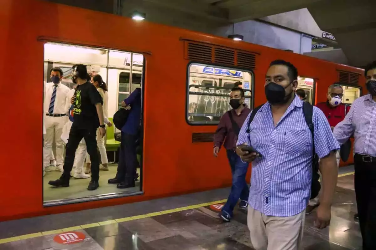 ¿Qué pasó en la Línea 9 del Metro hoy?