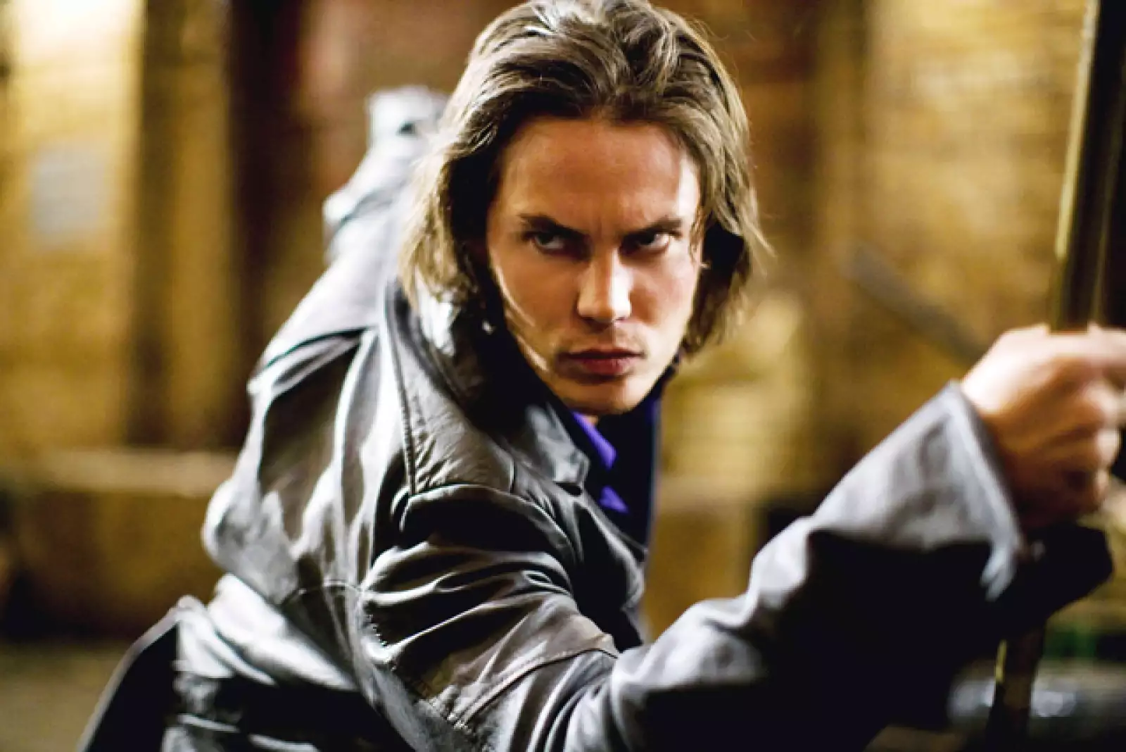 Su personaje no pasará a la historia como el mejor, pero Taylor Kitsch en el sombrero de Gambit definitivamente sí se quedará en nuestra memoria.