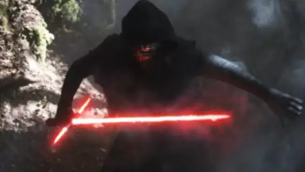 ¿Quieres un lightsaber como el de Kylo Ren? (Foto: Disney/Cortesía)