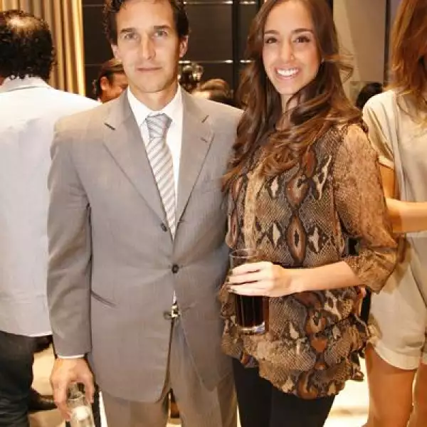 Antonio Hidalgo,Olivia Peralta
