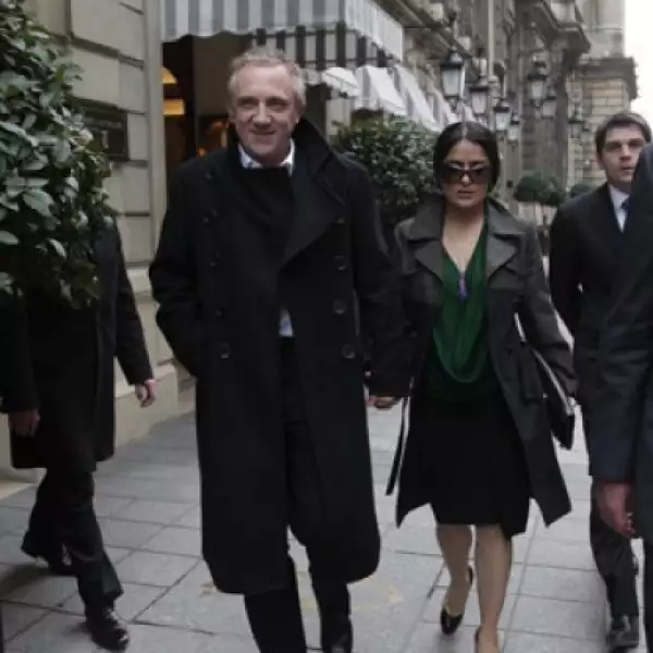 Después del desfile, el matrimonio Pinault regresaron a su departamento parisino.