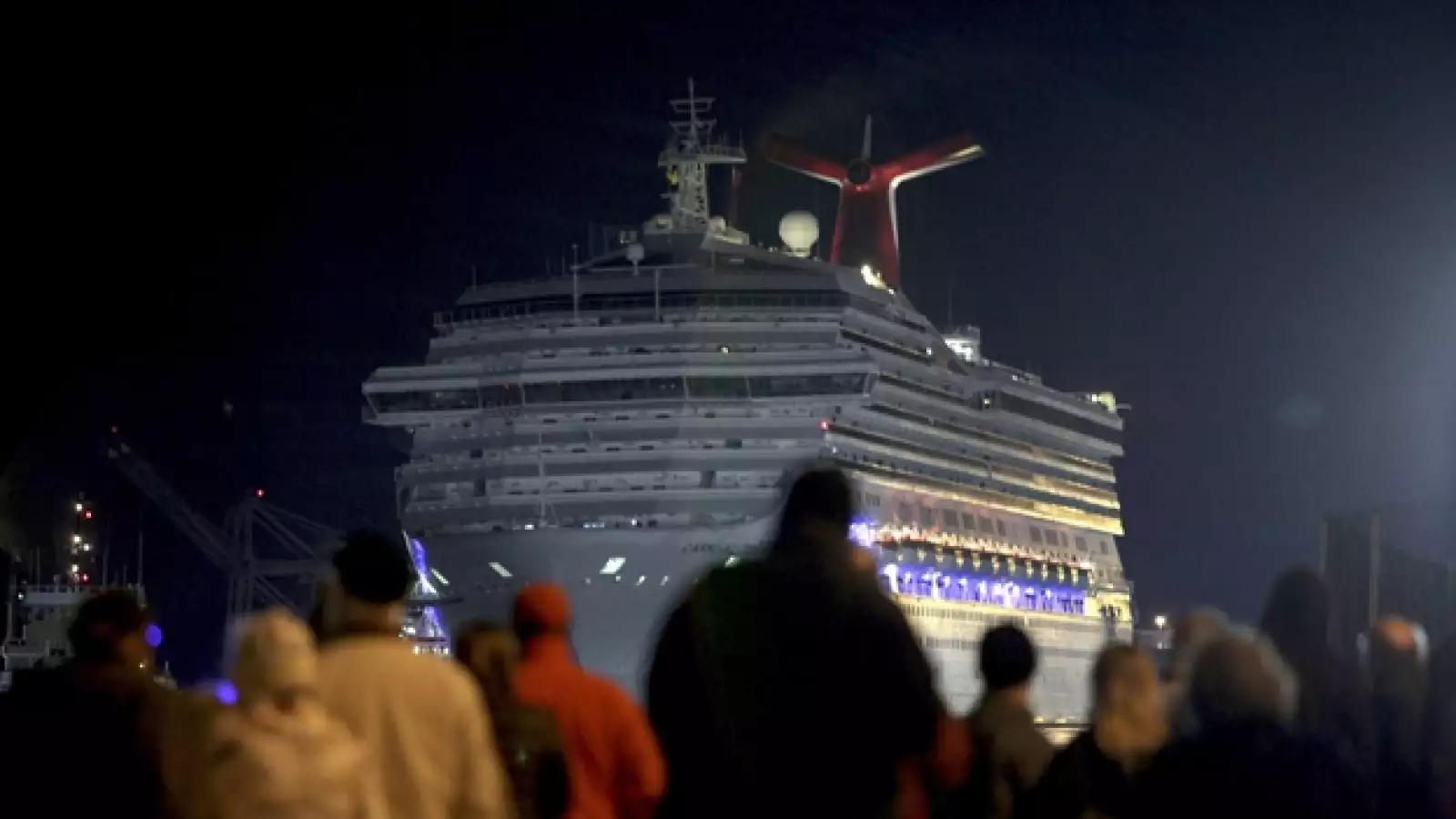 Carnival Triumph crucero varado