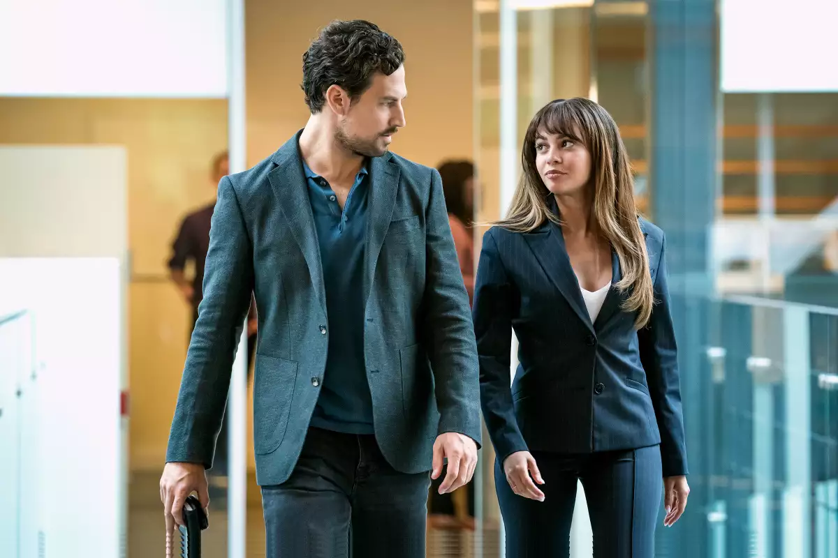 Giacomo Gianniotti y Vanessa Morgan