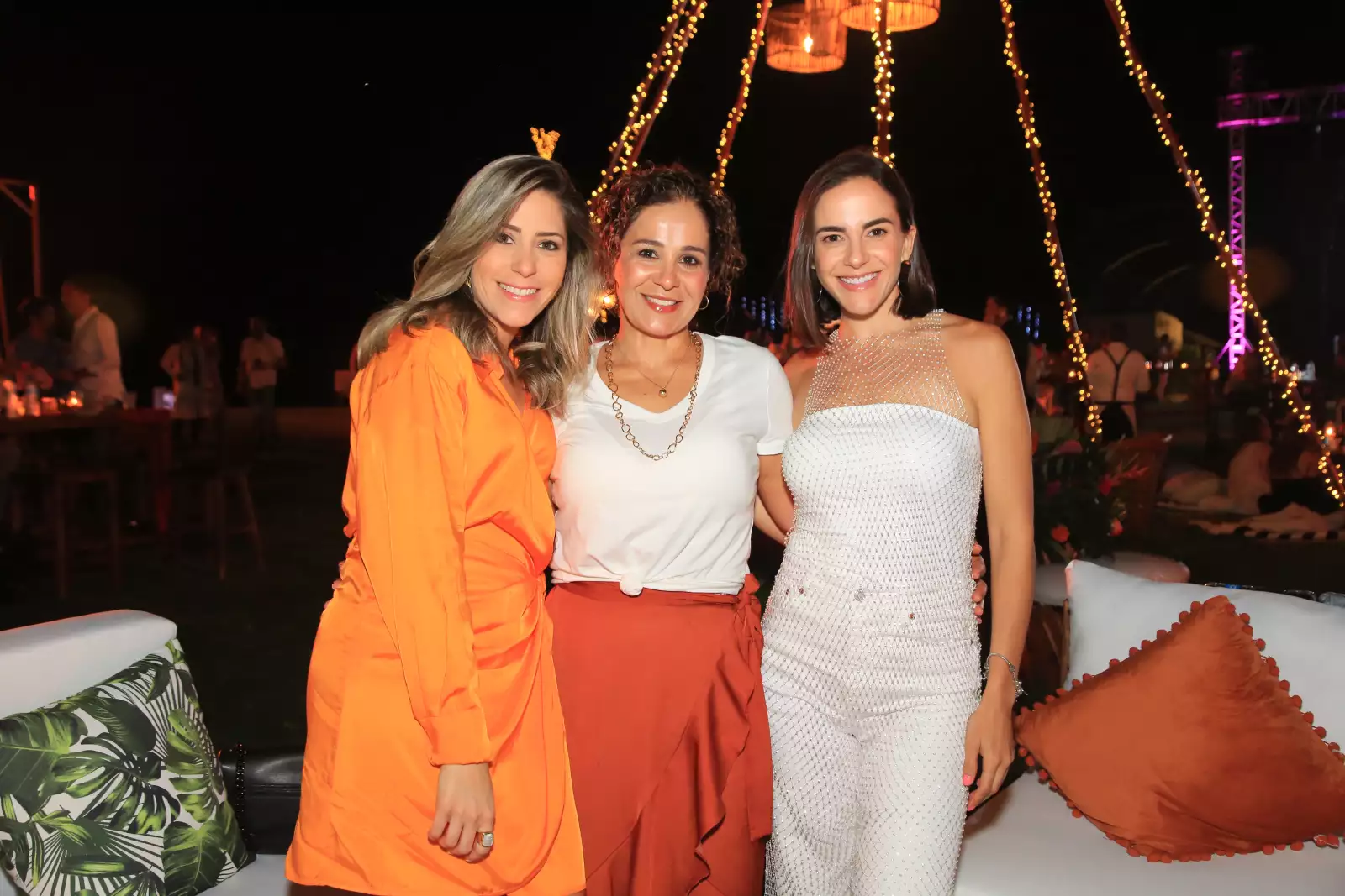 Lorena Navarro , Salma Bujaidar y Luly Karam 