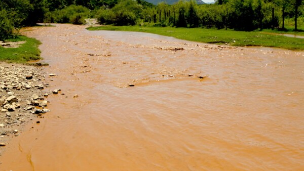 Grupo México fue señalado como responsable por el derrame de una sustancia tóxica en un río en Sonora.