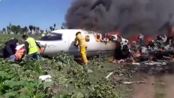 Foto rescate en el accidente aéreo en Veracruz