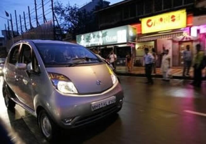 El Nano de la automotriz india Tata recibió la aprobación para ser vendido en Europa en 2011. (Foto: AP)