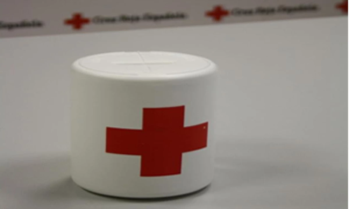 La Cruz Roja de España ayudó a dos millones de españoles necesitados el año pasado. (Foto tomada de facebook.com/CruzRoja.es)