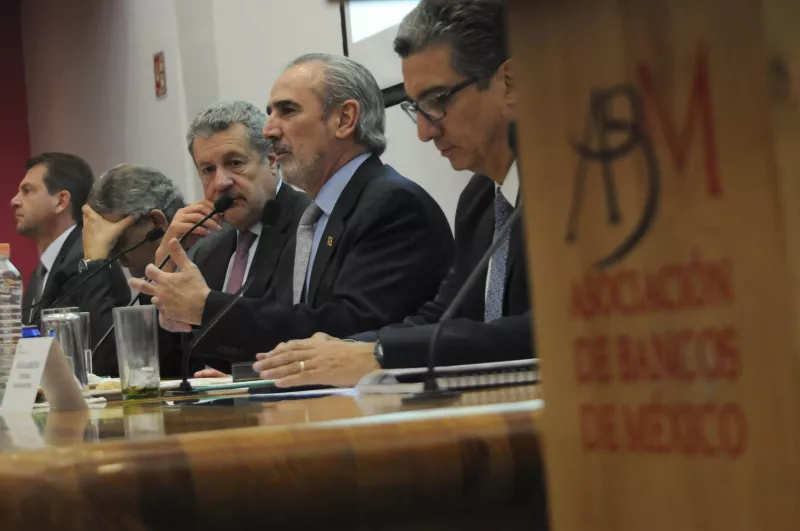 Sin desacelaración