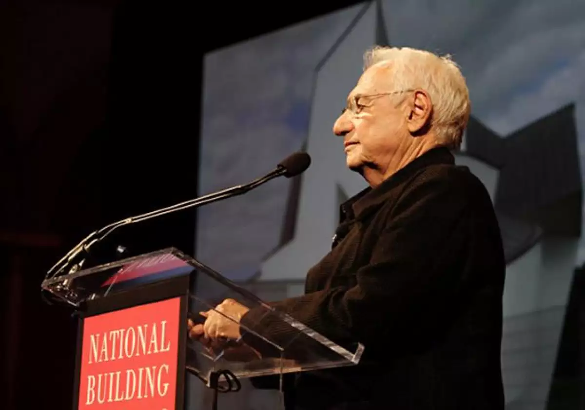 Frnak Gehry