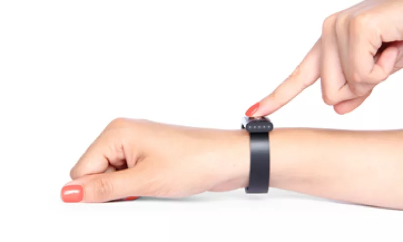 El dispositivo forma parte de la tendencia wereable technology con más de tres años de investigación. (Foto: Cortesía)